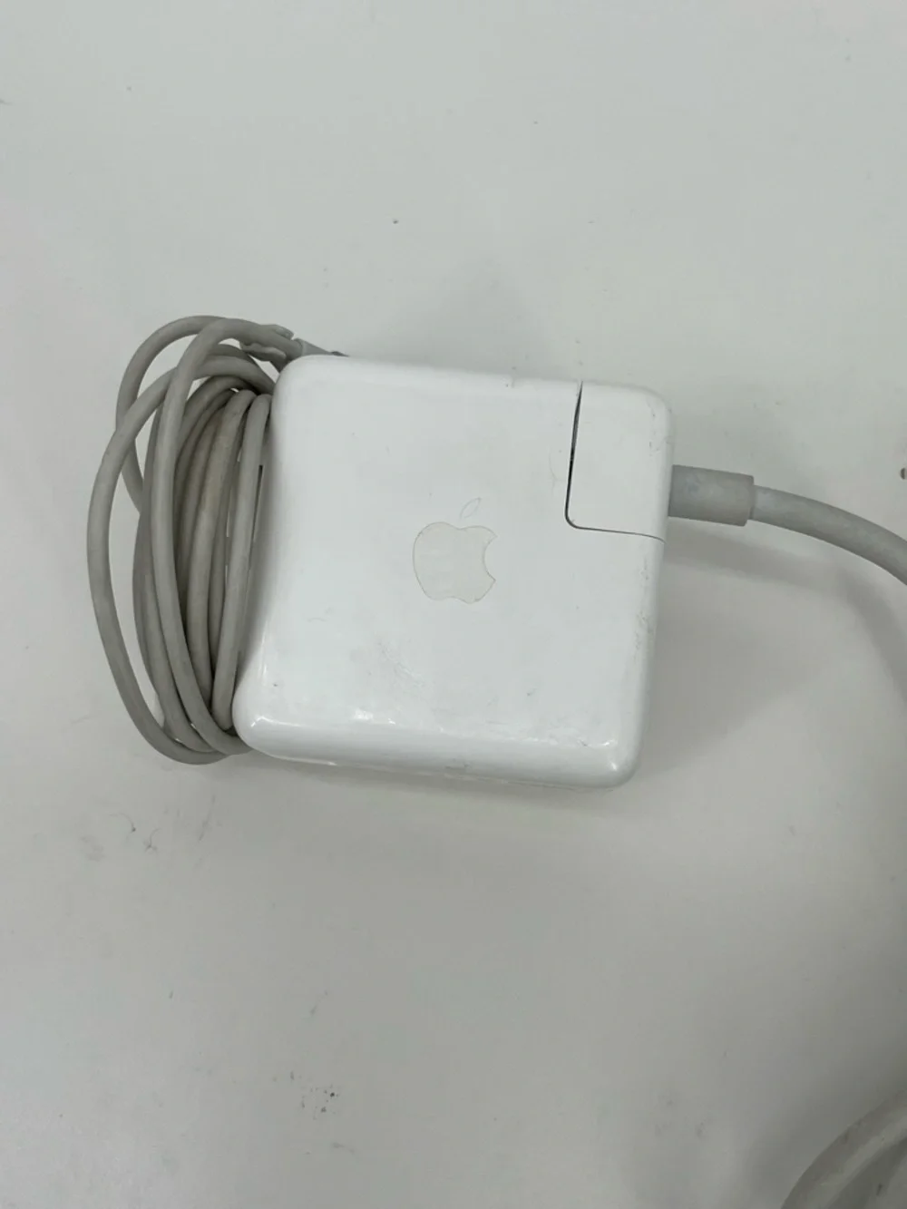 Apple 60 W MagSafe Power Adapter and Extended Cord
